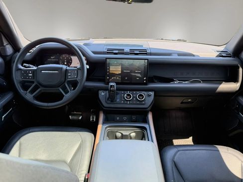 Used 2024 Land Rover Defender 110 X AWD/4WD image 11