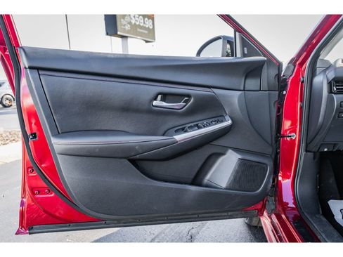 Used 2024 Nissan Sentra SR image 6