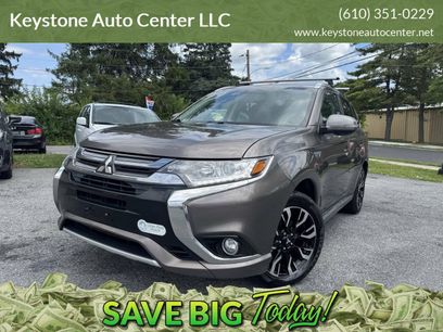 Used 2018 Mitsubishi Outlander 4WD Plug-In Hybrid