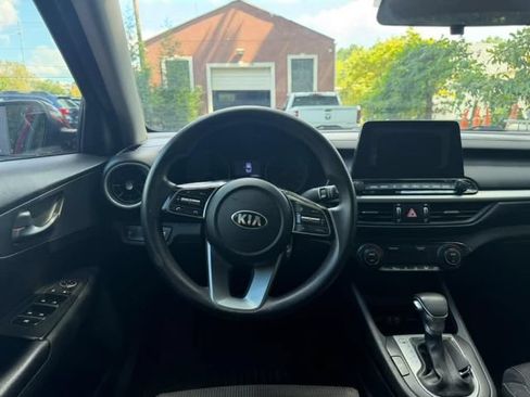 Used 2019 Kia Forte LXS FWD image 7