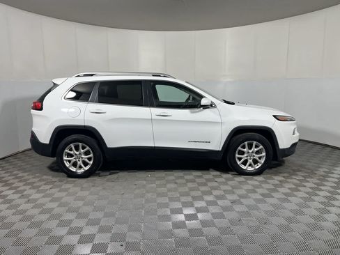 Used 2014 Jeep Cherokee Latitude w/ Comfort/Convenience Group AWD/4WD image 9