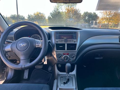 Used 2011 Subaru Impreza 2.5i image 21