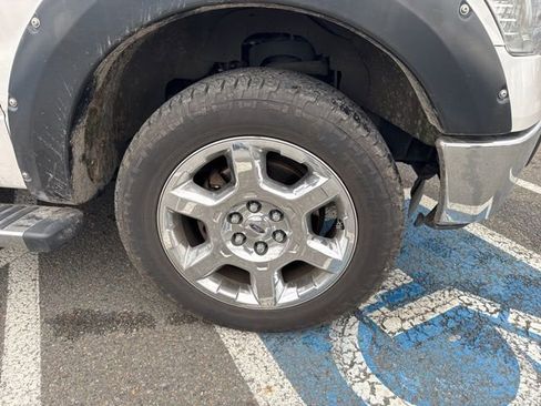 Used 2014 Ford F150 Lariat w/ Equipment Group 502A Luxury image 11