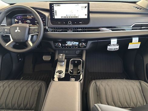 New 2026 Mitsubishi Outlander SEL FWD image 23