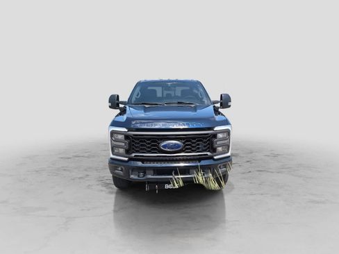 Used 2023 Ford F350 XLT w/ XLT Premium Package AWD/4WD image 3
