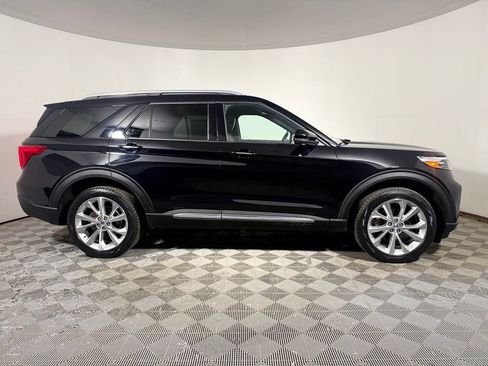 Used 2022 Ford Explorer Platinum w/ Equipment Group 601A AWD/4WD image 8