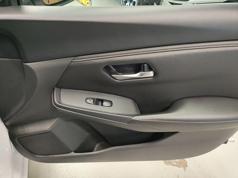 Used 2023 Nissan Sentra SV image 9