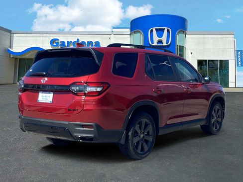 New 2026 Honda Pilot Sport image 13