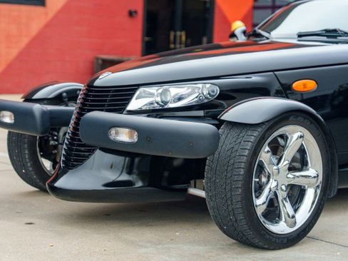 Used 2000 Plymouth Prowler image 29