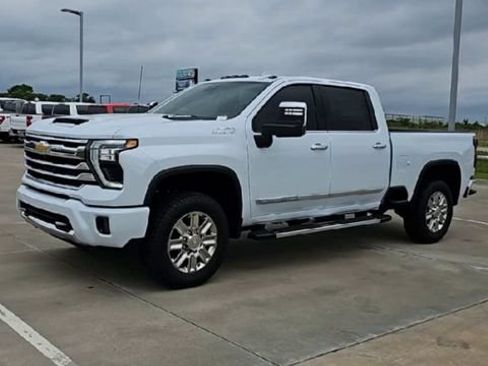 New 2026 Chevrolet Silverado 2500 High Country AWD/4WD image 4