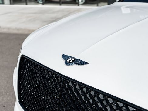 Used 2023 Bentley Bentayga Speed image 22