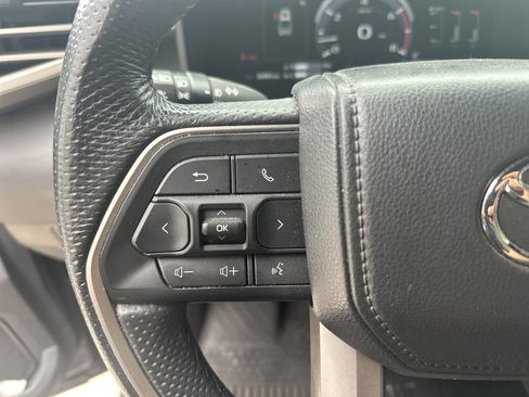 Used 2025 Toyota Tundra Limited w/ TRD Off-Road Package AWD/4WD image 17