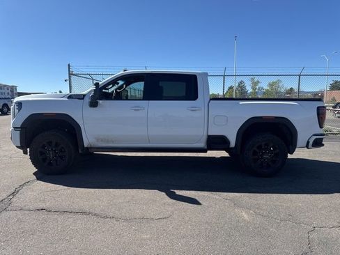 Used 2024 GMC Sierra 3500 AT4 w/ AT4 Premium Plus Package image 4