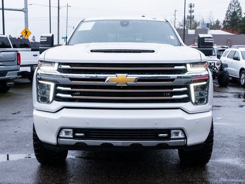 Used 2023 Chevrolet Silverado 2500 High Country AWD/4WD image 2