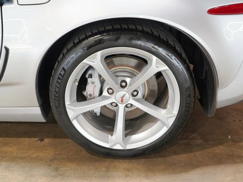Used 2010 Chevrolet Corvette Grand Sport w/ Preferred Equipment Group RWD image 61