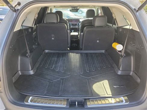 Used 2023 Kia Sorento SX Prestige image 10