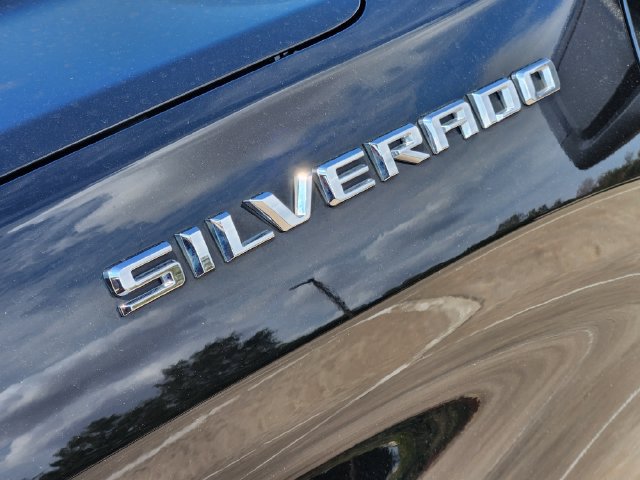 Used 2020 Chevrolet Silverado 1500 RST w/ Texas Edition RWD image 12