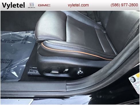 Used 2023 Cadillac CT4 V w/ Technology Package image 20