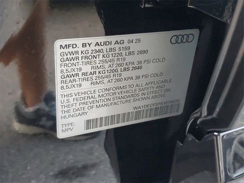 New 2025 Audi Q3 2.0T Premium image 31