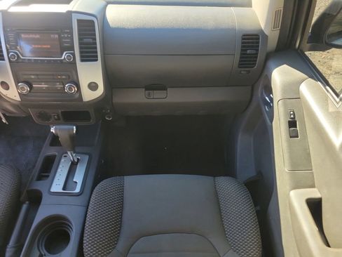 Used 2017 Nissan Frontier Desert Runner image 12