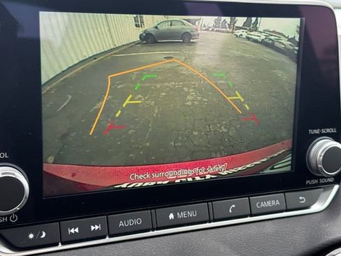 Used 2025 Nissan Sentra SR image 20