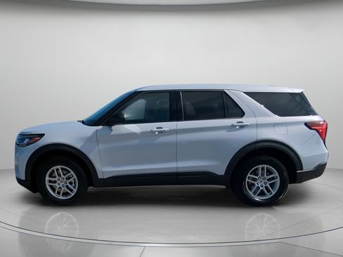 New 2026 Ford Explorer Active image 16