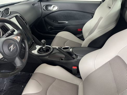 Used 2012 Nissan 370Z Touring w/ Sport Pkg image 20