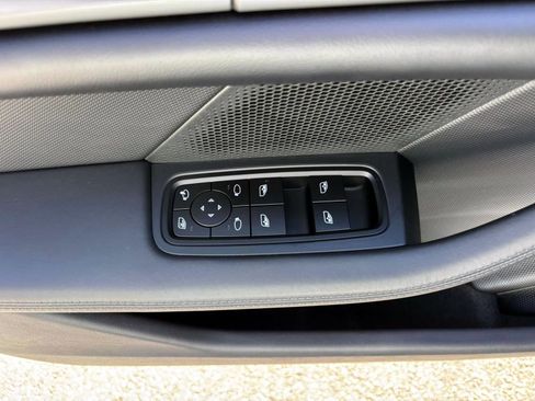 Certified 2025 Porsche Taycan image 24