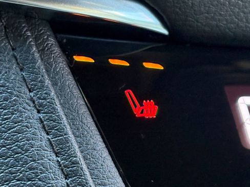 Used 2019 Cadillac XT5 Luxury image 4