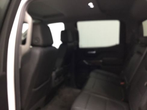 Used 2021 Chevrolet Silverado 1500 LT Trail Boss w/ Convenience Package II AWD/4WD image 12