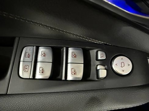Used 2022 BMW X7 xDrive40i w/ M Sport Package AWD/4WD image 20