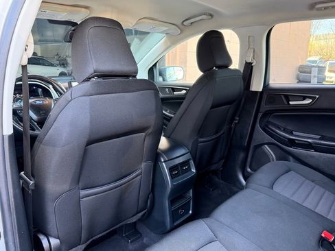 Used 2021 Ford Edge SE AWD/4WD image 12