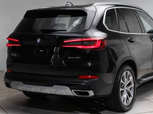 Used 2022 BMW X5 xDrive40i w/ Premium Package AWD/4WD image 4