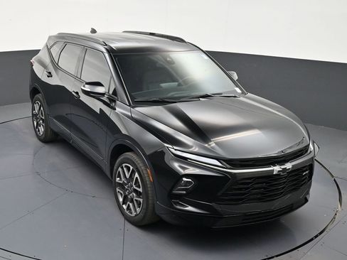 Used 2024 Chevrolet Blazer RS w/ Enhanced Convenience Package FWD image 18