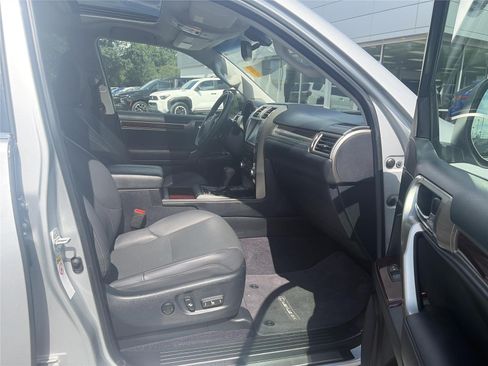 Used 2019 Lexus GX 460 Premium AWD/4WD image 15