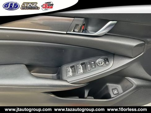 Used 2018 Honda Accord Sport image 12