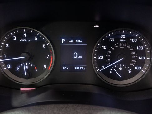 Used 2021 Hyundai Tucson Limited AWD/4WD image 24