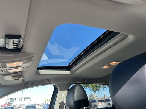 Used 2023 MAZDA CX-9 Touring image 3