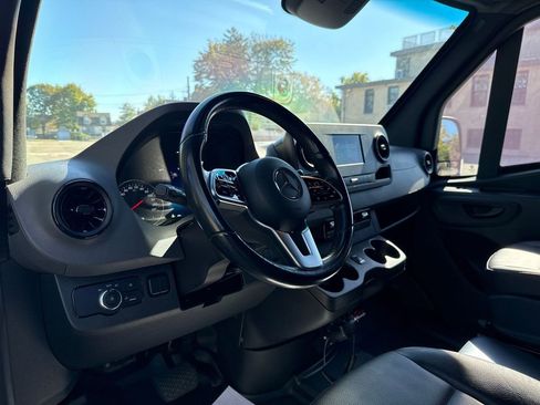 Used 2021 Mercedes-Benz Sprinter 3500 image 16