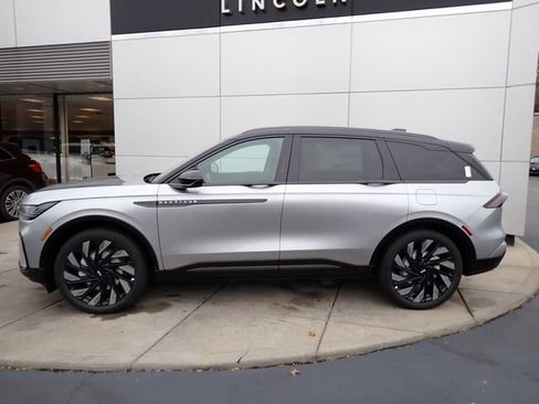 New 2026 Lincoln Nautilus Reserve w/ Jet Appearance Package image 2