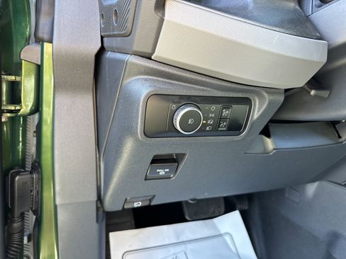 Used 2024 Ford Bronco Black Diamond image 14