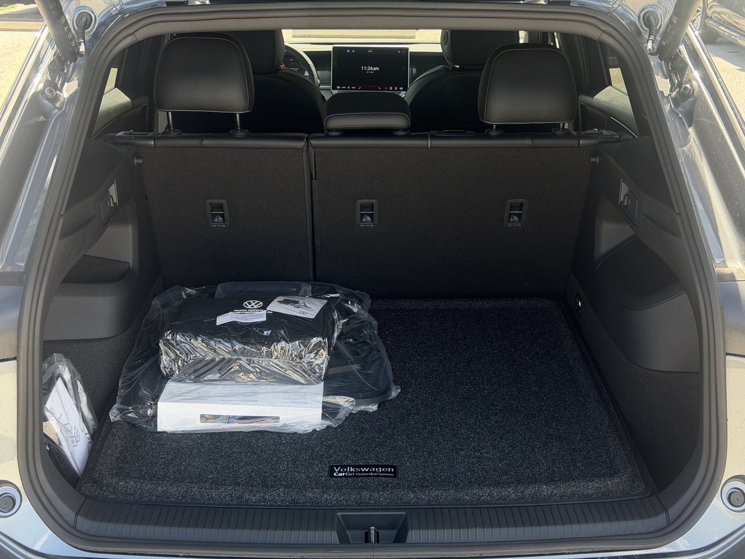 New 2026 Volkswagen Tiguan SE R-Line FWD image 11