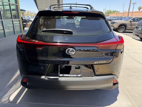 Used 2024 Lexus UX 250h FWD w/ Premium Package image 13