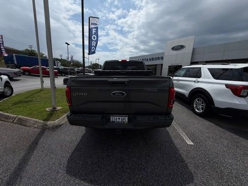 Used 2017 Ford F150 Lariat w/ Equipment Group 502A Luxury AWD/4WD image 4