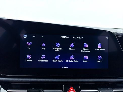 Certified 2024 Kia Niro Wind FWD image 24