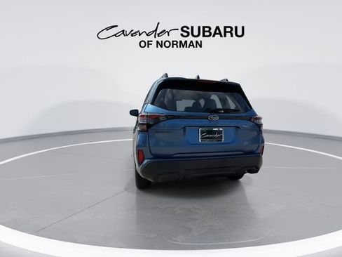 Used 2025 Subaru Forester AWD/4WD image 7