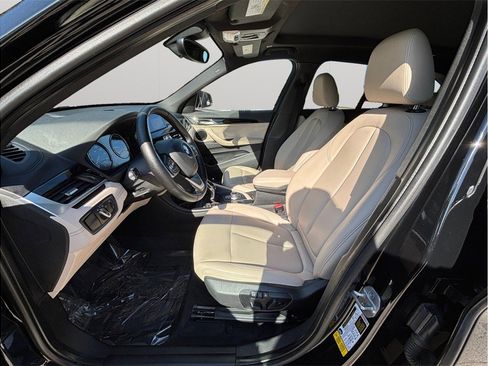 Used 2021 BMW X1 sDrive28i w/ Convenience Package image 2