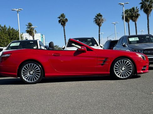 Used 2013 Mercedes-Benz SL 550 image 3