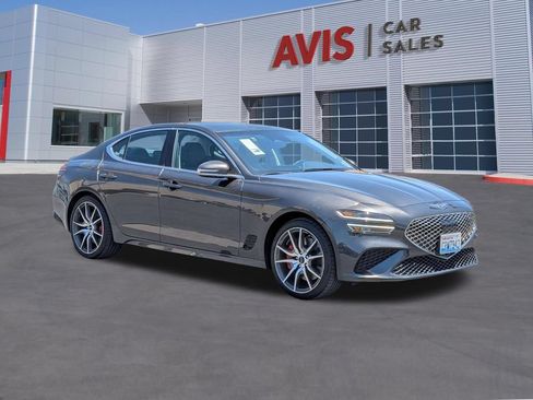 Used 2025 Genesis G70 2.5T RWD image 3