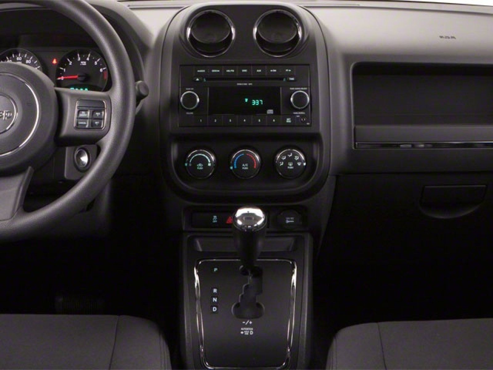 Used 2013 Jeep Compass Limited w/ Sun/Sound Group AWD/4WD image 11